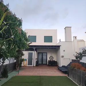 https://casa-luz-143-residencial-el-pueblito.in-canary-islands.com